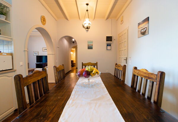 Villa Dimitris: Esszimmer