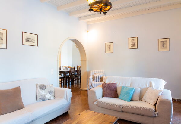 Villa Dimitris: Wohnzimmer
