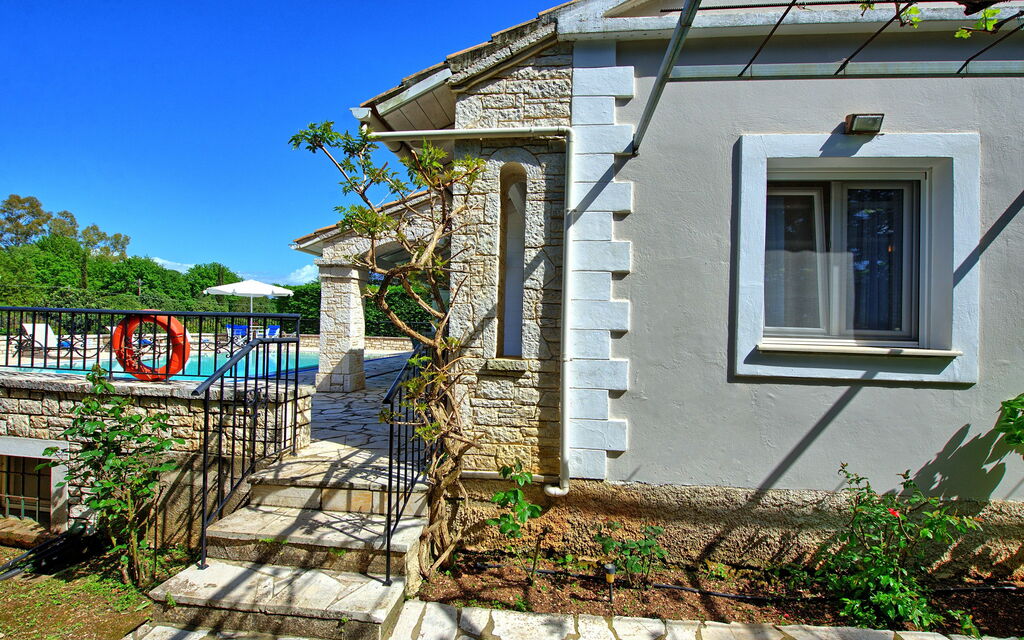 Villa Dimitris: all'aperto, Giardino