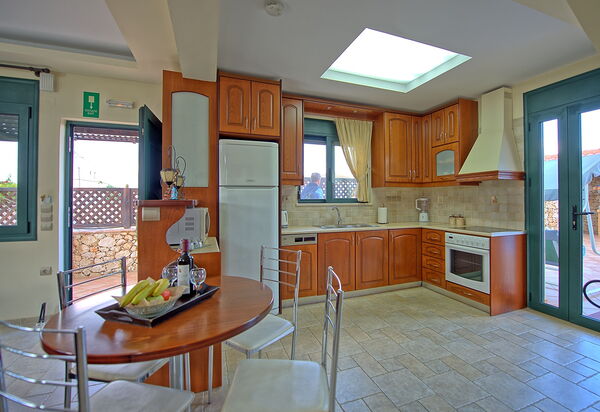 Villa Koules: Кухня