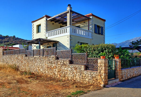 Villa Koules: Лето, Открытый, Экстерьеры