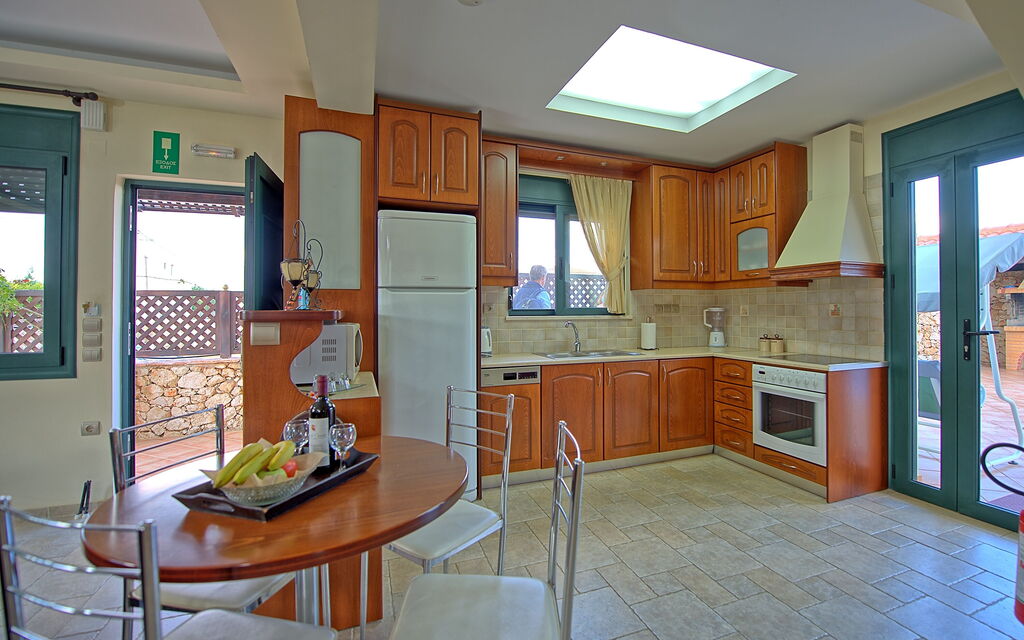 Villa Koules: Кухня