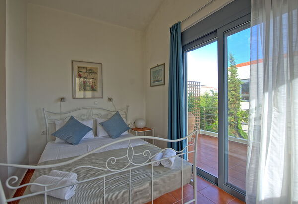 Houses By The Sea: chambre à coucher