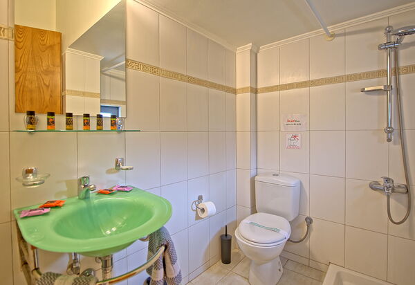 Houses By The Sea: Salle de bain