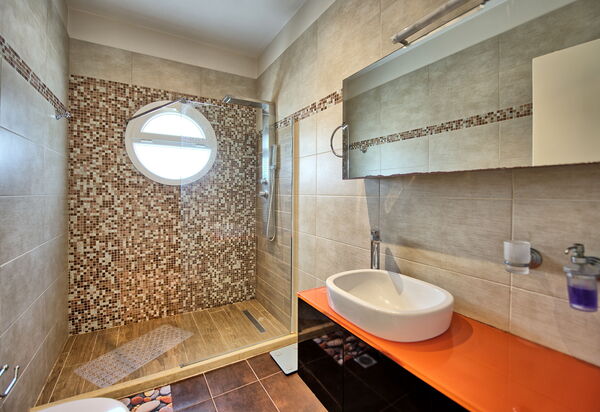 Beach Villa Christina: Badrum