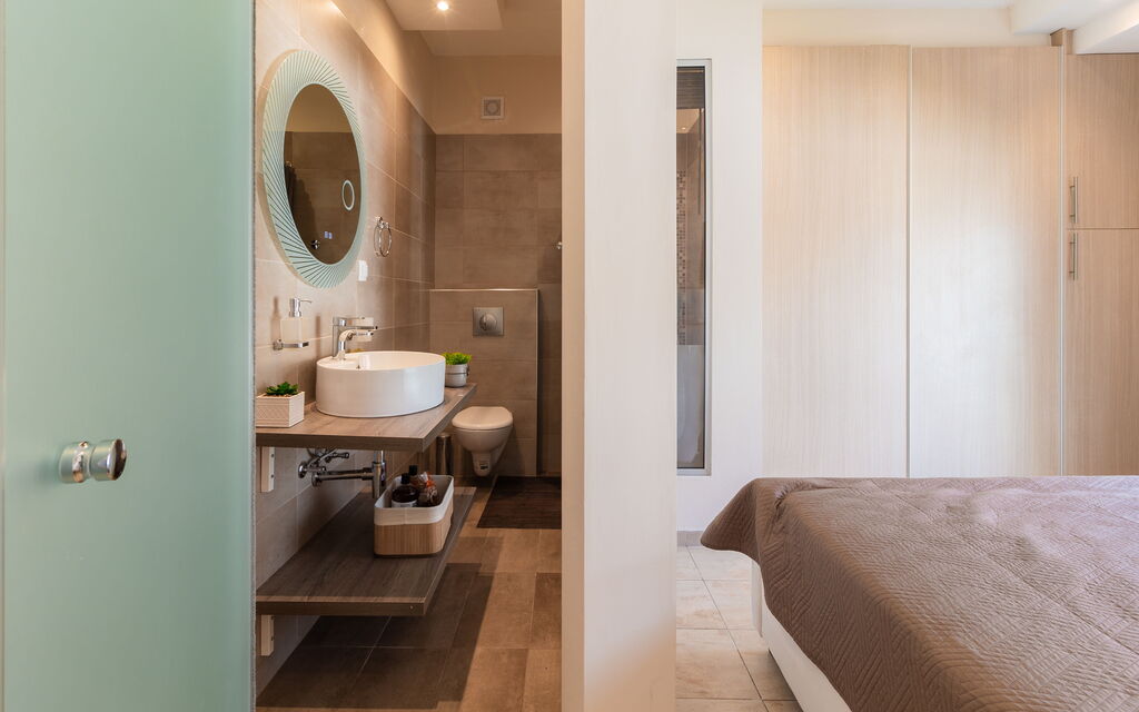 Beach Villa Christina: Bagno, Camera da letto, Dettagli della stanza