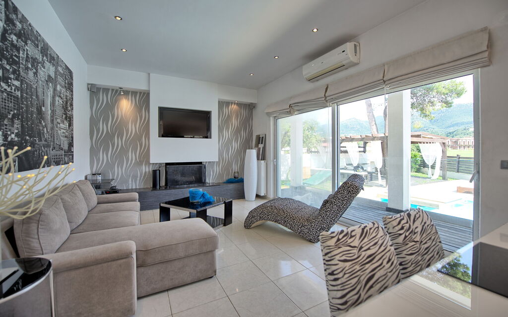 Beach Villa Christina: Soggiorno