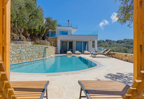 Villa Prokimea: Schwimmbad