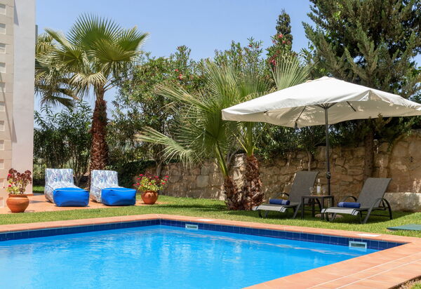 Villa Elia: бассейн, Открытый, Сад, Экстерьеры