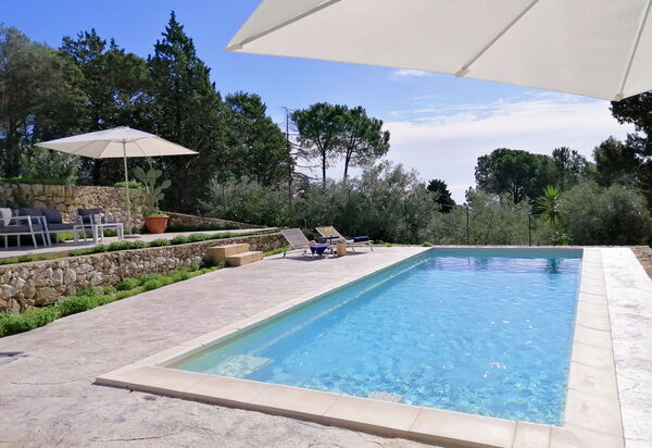 Nerodavola: Schwimmbad