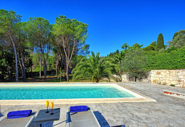 Nerodavola: Schwimmbad