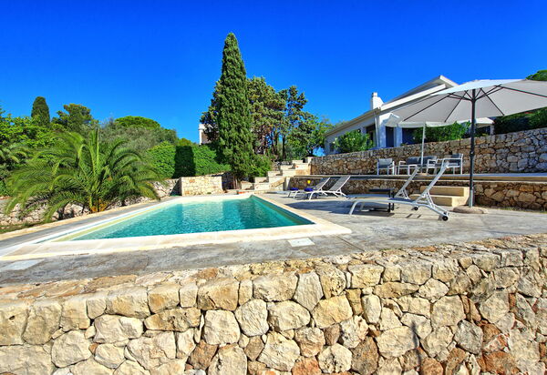 Nerodavola: Schwimmbad