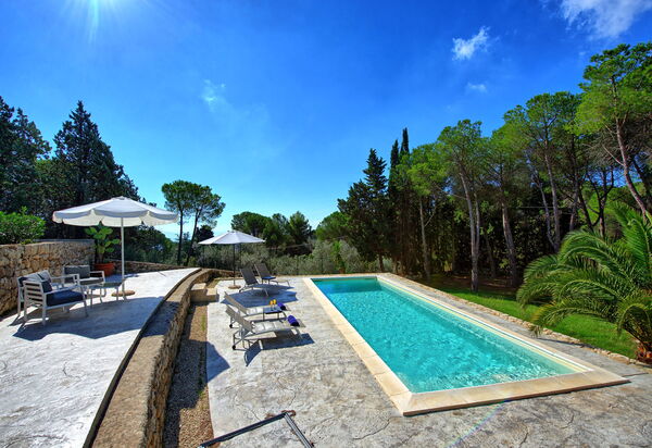 Nerodavola: Schwimmbad