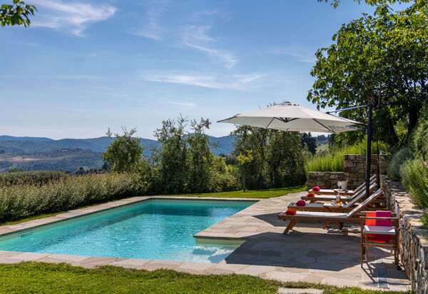 San Guido: Ansichten, Draussen, Schwimmbad