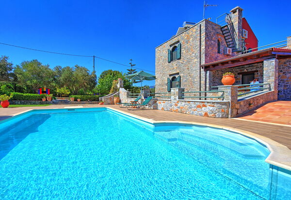 Villa Antina: бассейн, Экстерьеры