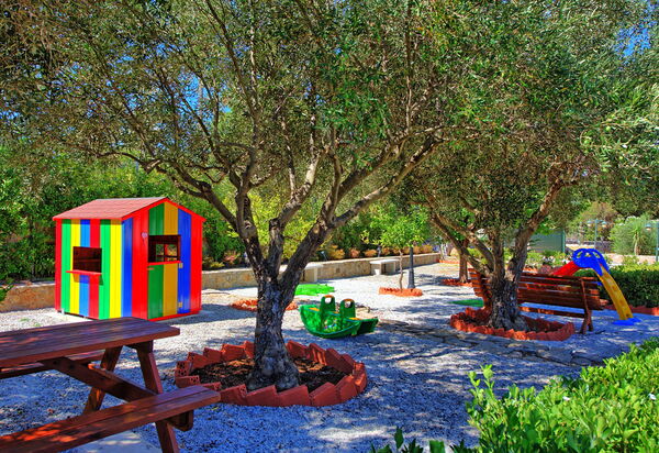 Villa Antina: Открытый, Сад