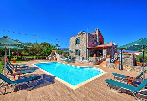 Villa Antina: бассейн