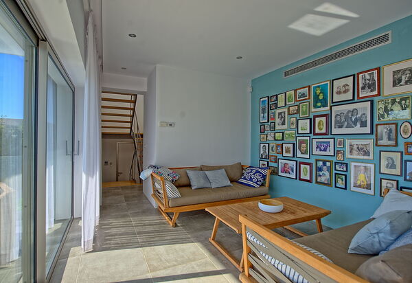 Villa Bluewhite: Salon