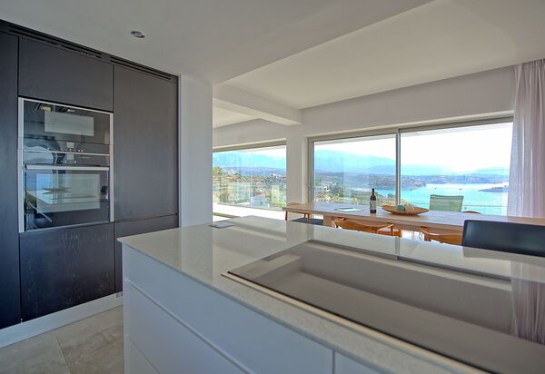 Villa Bluewhite: Cuisine