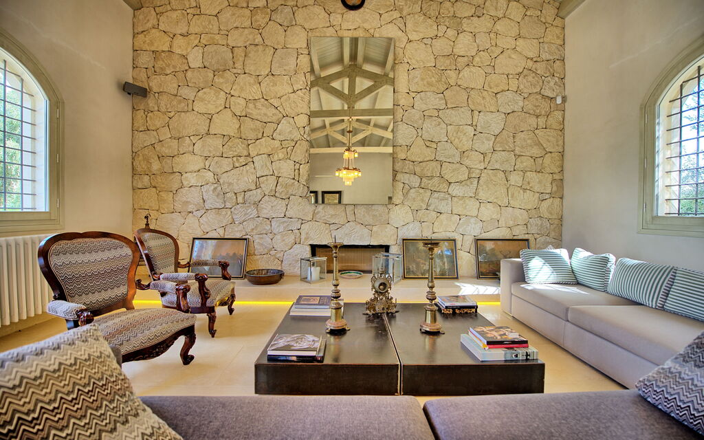 Tenuta Olearum: Living Room