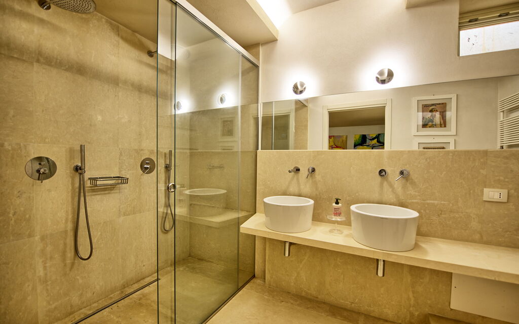 Tenuta Olearum: Bathroom