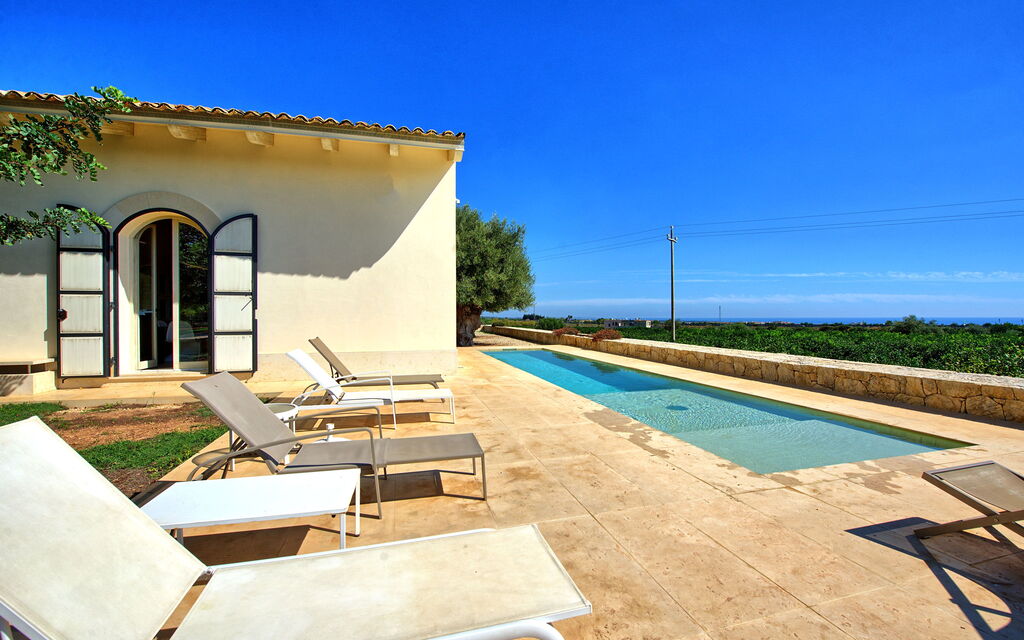 Tenuta Olearum: Outdoor, Pool, Summer
