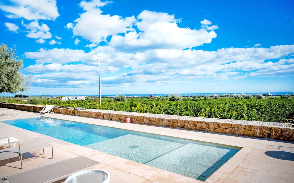 Tenuta Olearum: Pool, Scenic View