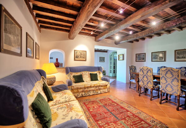 Villa Paneretta: Dining Room, Living Room