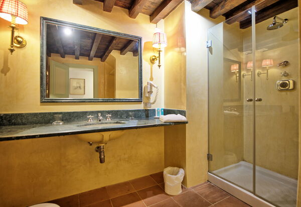 Villa Paneretta: Bathroom