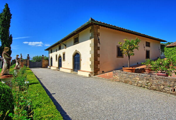 Villa Paneretta: Outdoor, Summer