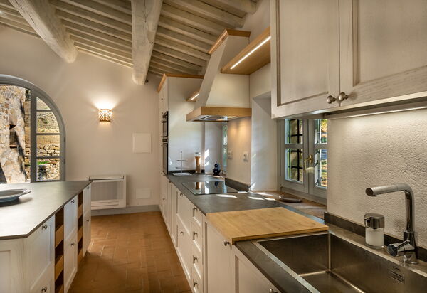 Villa Lucarella: Kitchen