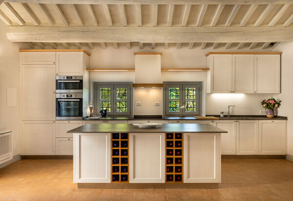 Villa Lucarella: Kitchen
