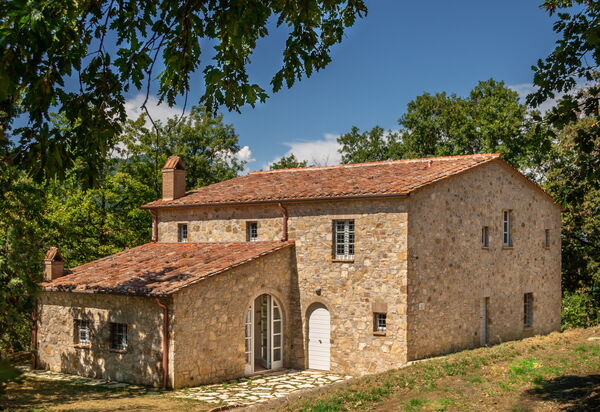 Villa Lucarella: Building Exterior, Outdoor