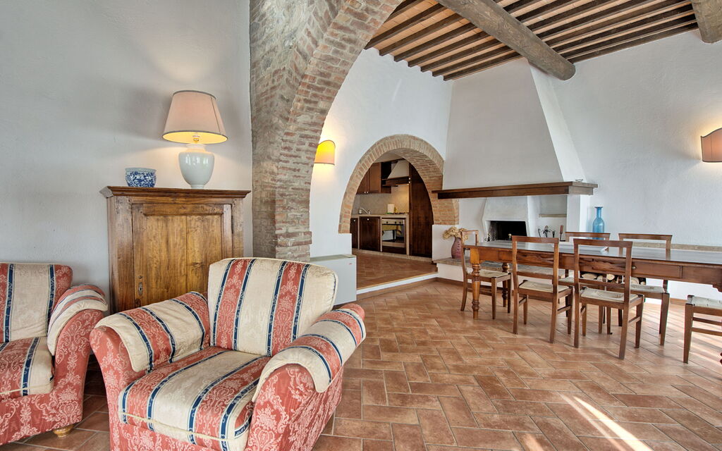 Casale Chieteno: Kitchen, Living Room