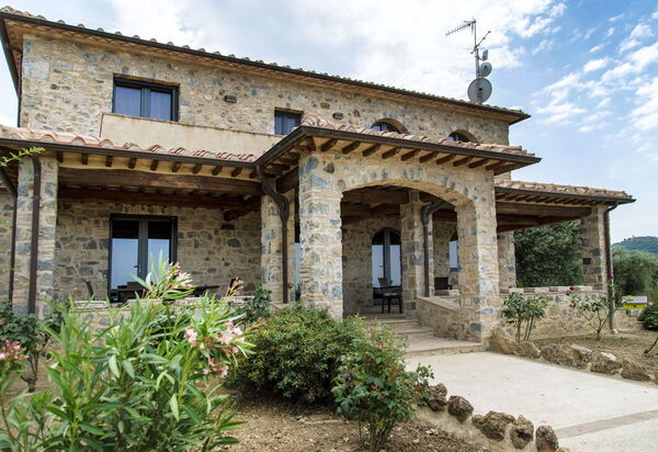 Villa Chiugi: Außen, Draussen