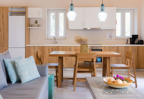 Villa Yaisemi: Küche, Wohnzimmer
