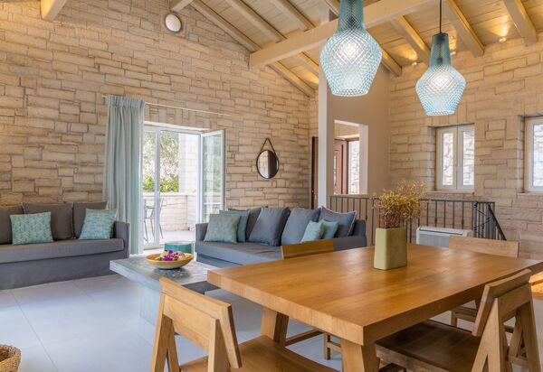 Villa Yaisemi: Esszimmer, Wohnzimmer