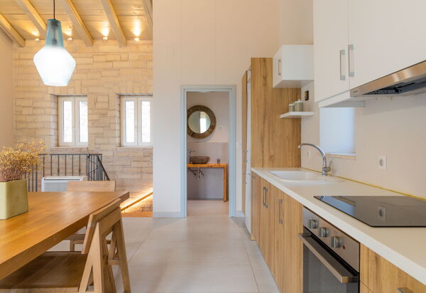 Villa Yaisemi: Esszimmer, Küche