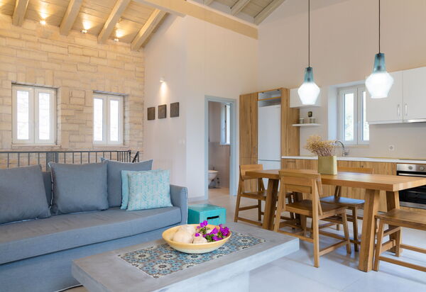 Villa Yaisemi: Esszimmer, Wohnzimmer