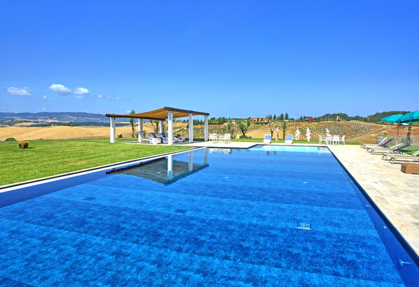 Villa Campana: Outdoor, Pool