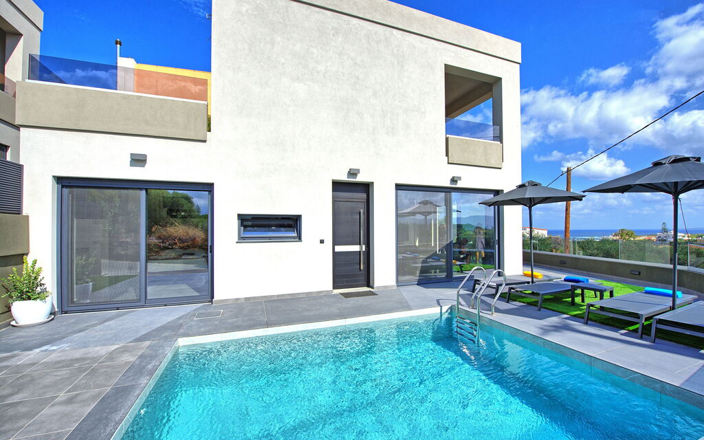 Villa Popi: all'aperto, Esterni, Giardino, Piscina