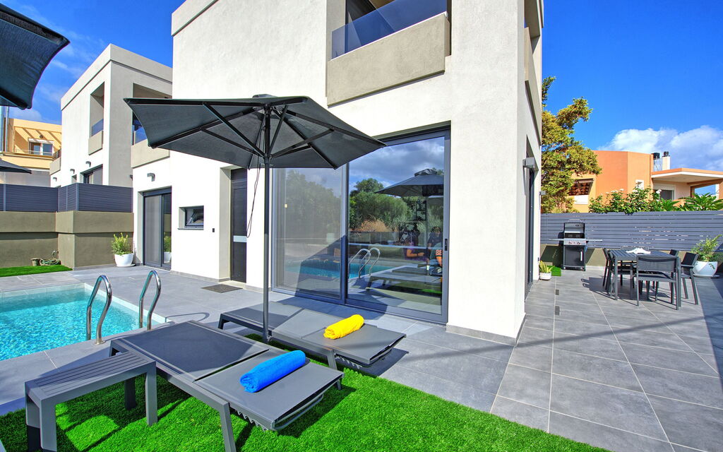 Villa Popi: all'aperto, Esterni, Giardino, Piscina