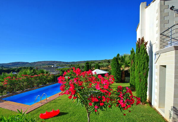 Villa Politini: pool, Visninger