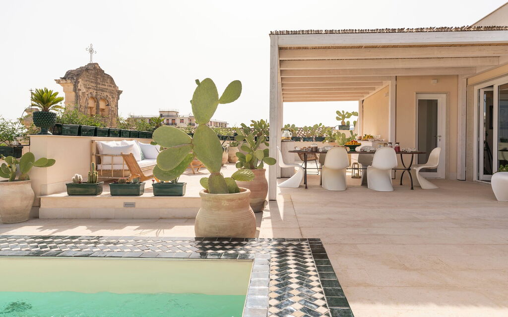 Aurispa: Balcony / Terrace / Patio