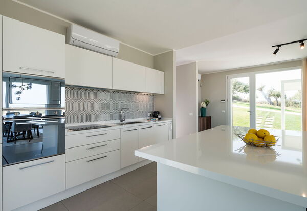 Villa Colleverde: Cuisine, Salle à manger, Salon