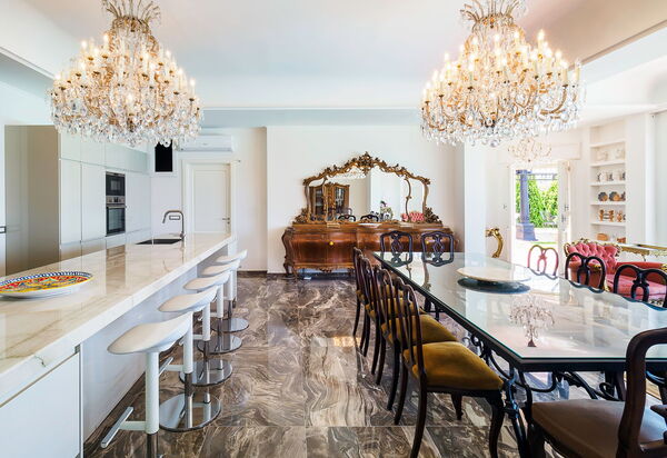 Villa Estella: Kök, Lunchrum