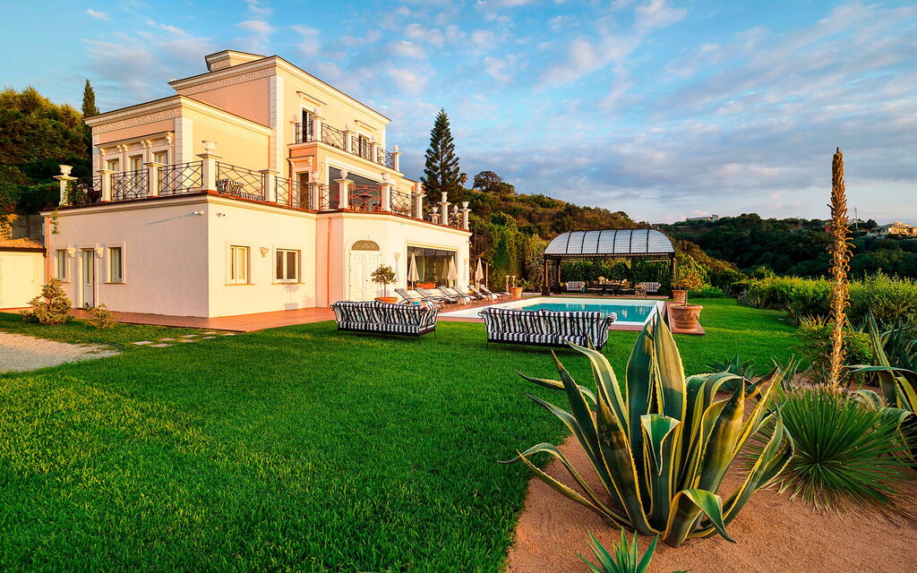 Villa Estella: all'aperto, Giardino