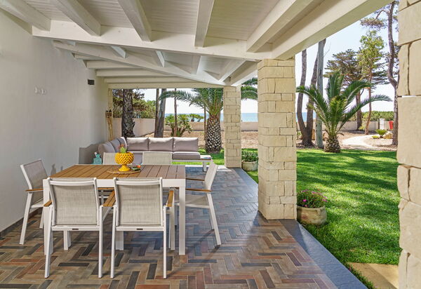 Marinella Punta Milocca: Balkon / terras / patio