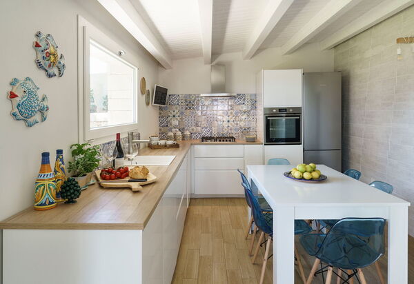 Marinella Punta Milocca: Keuken, Lunchroom