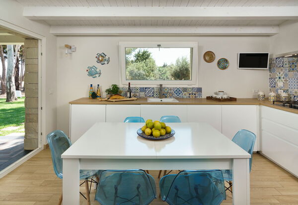 Marinella Punta Milocca: Keuken, Lunchroom